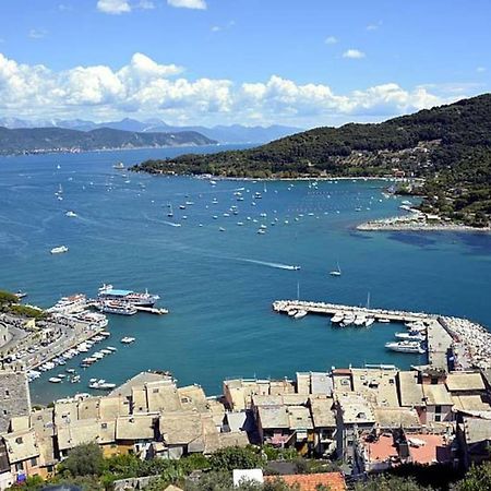 Апартаменты Casa Vacanze Ilaria Ceparana Экстерьер фото